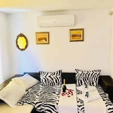 Апартамент Central Beach 1st Line *