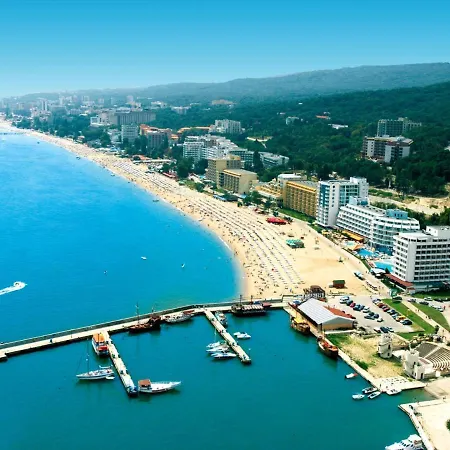 Central Beach 1st Line Apartman *